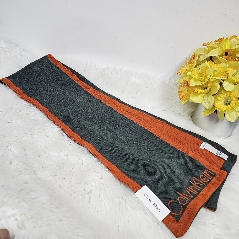 Calvin Klein unisex gray and orange Gryora scarf new